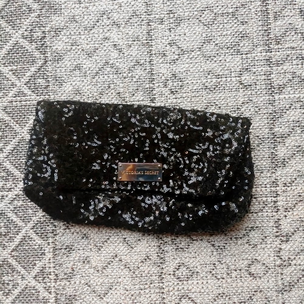 NWOT Victoria's Secret sequin clutch purse